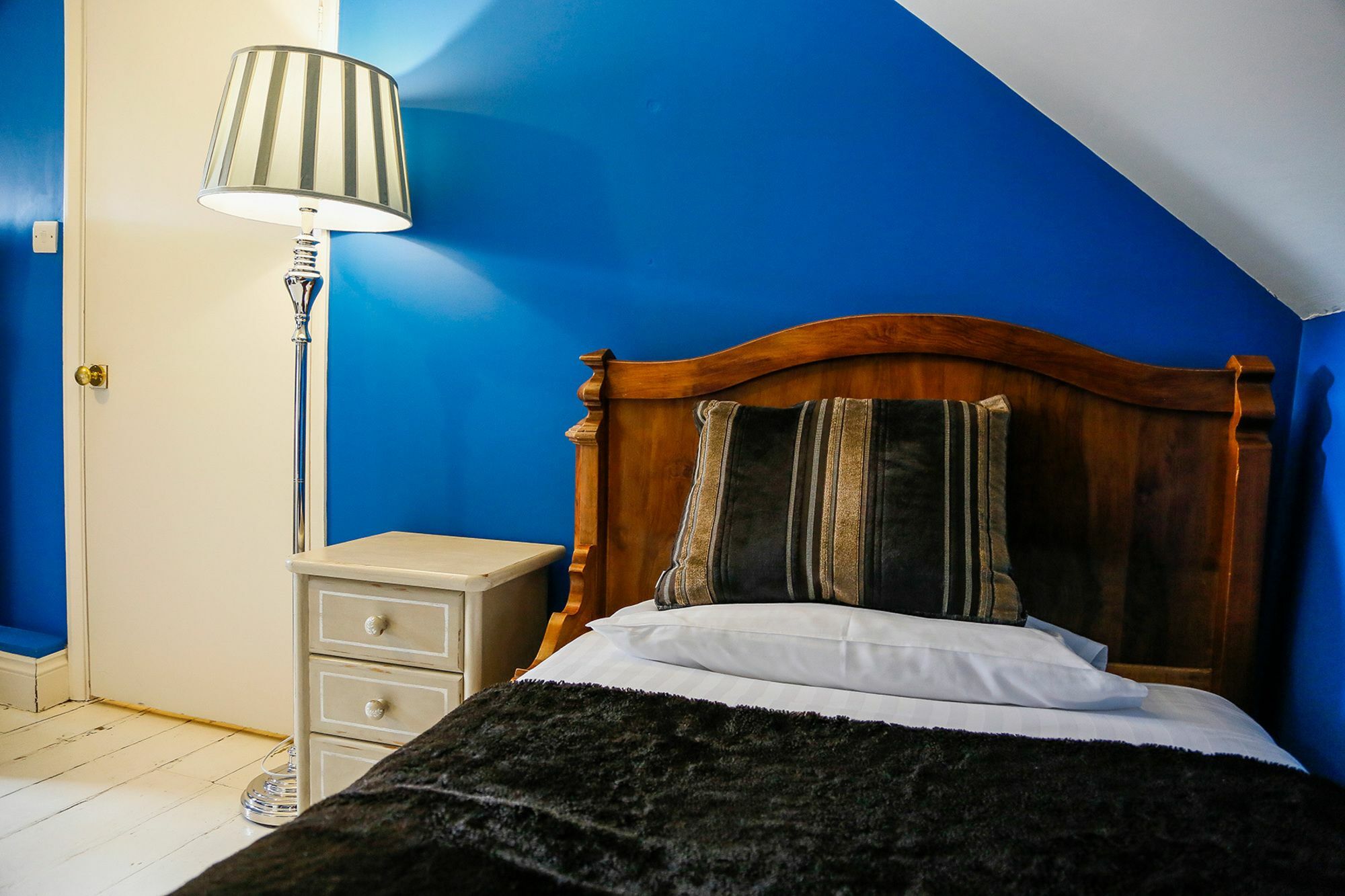 The Miller Of Mansfield 4*